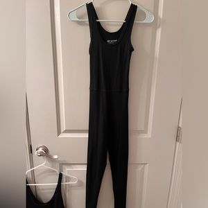 Set Active Onesie in Black Onyx